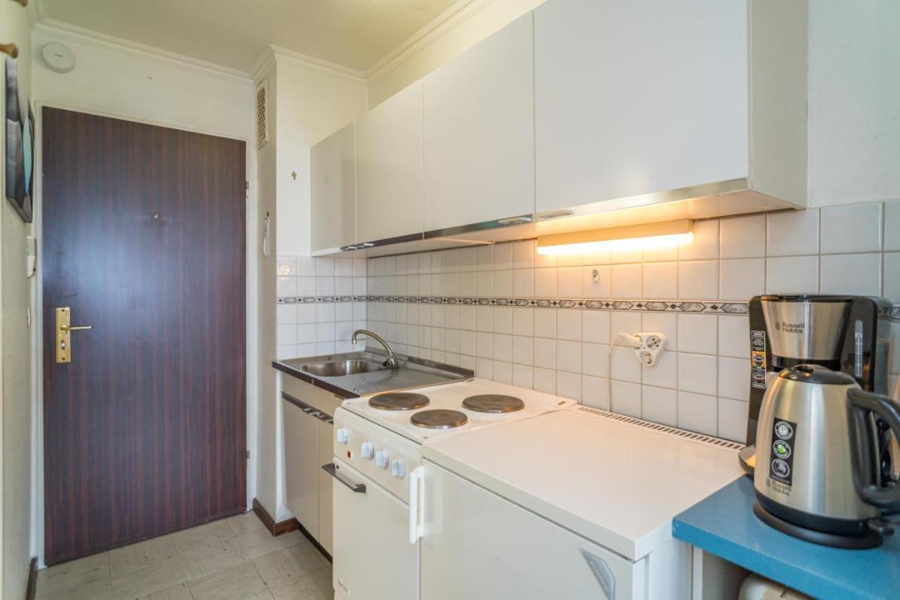 Apartment Haus-metropol-93-ob *